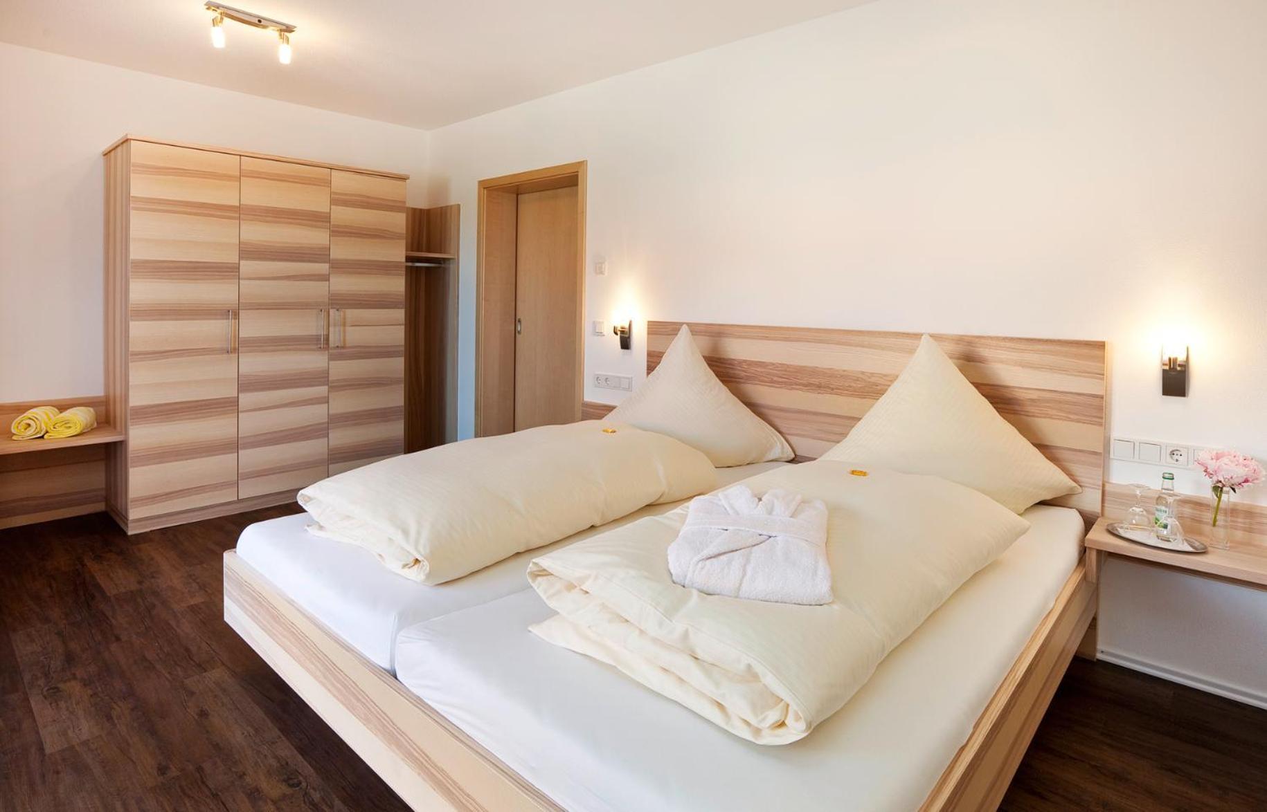 Seehotel Und Appartements Schnoeller Риден Экстерьер фото